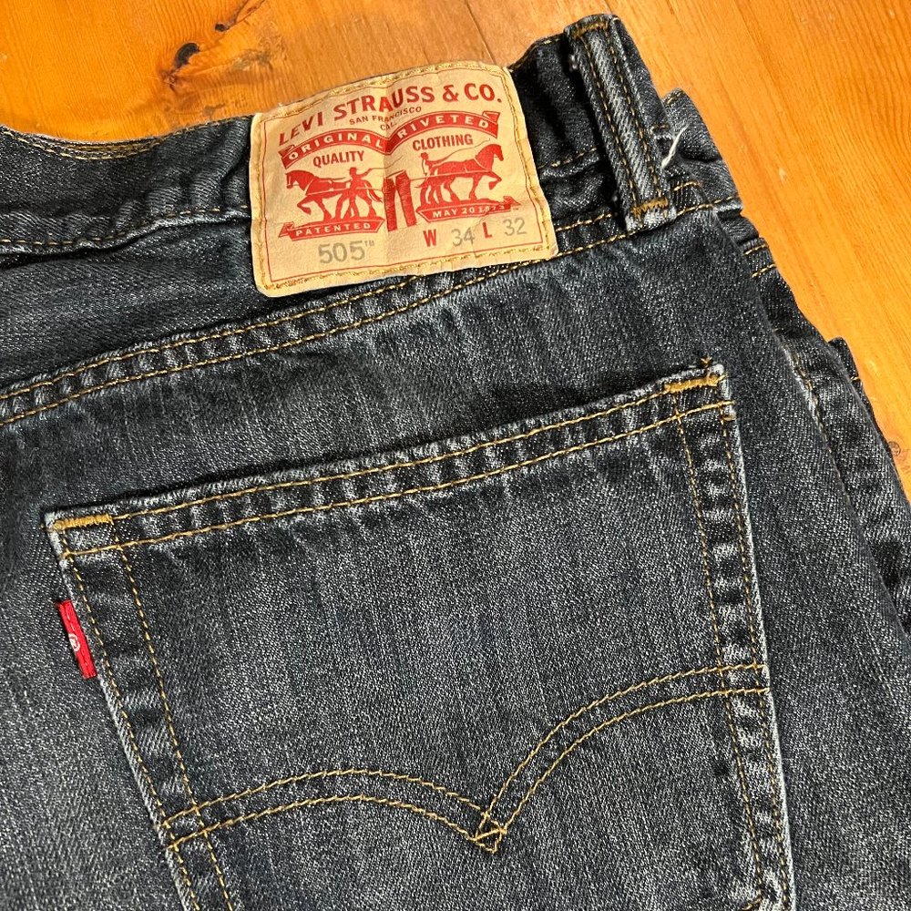 Levis 505 Blue Jeans 34x32